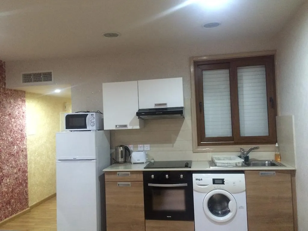 Apartment Les Palmiers Luxury Suites Larnaca